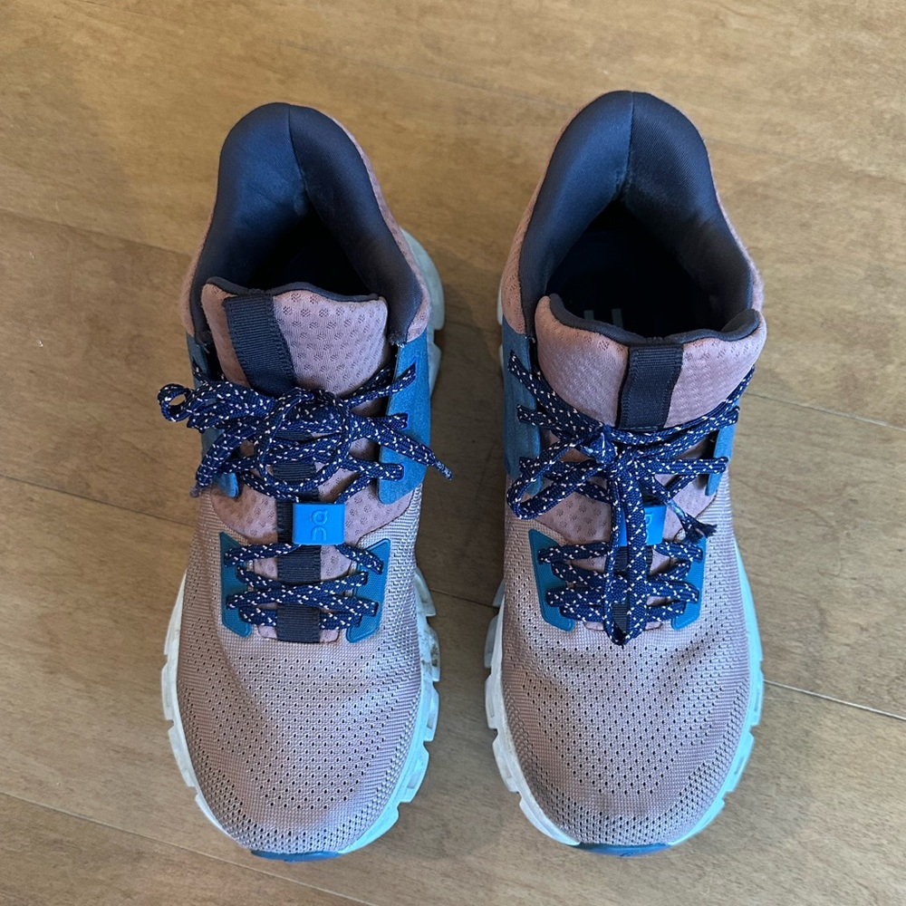 On Running Women's Tan and Blue Athletic Shoes - Picture 3 of 5